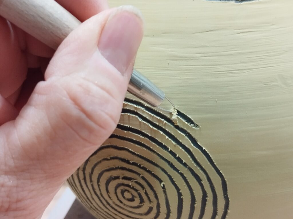 sgraffito sillon 2 blog sgrafitto sur une carafe 2