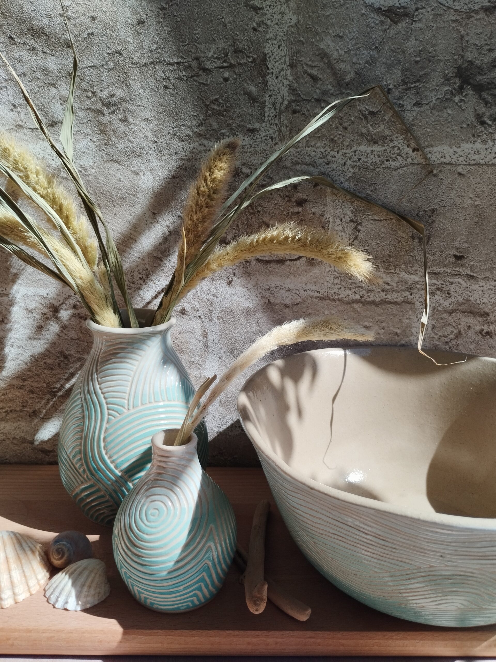céramiques collection sillon bleues, vases saladier
